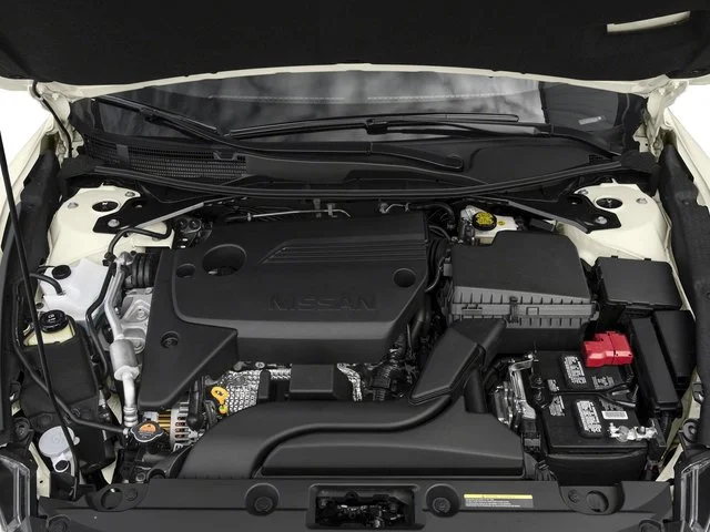 Used 2017 Pearl White Nissan 2.5 SV image 16
