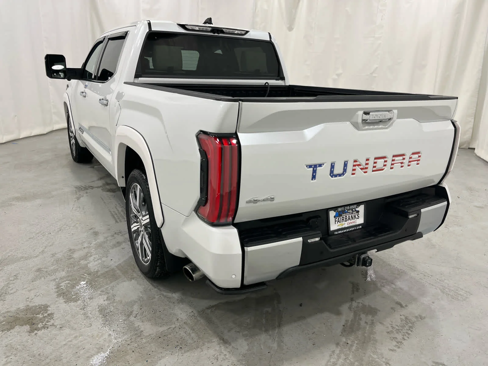 Used 2023  Toyota Capstone Hybrid image 5