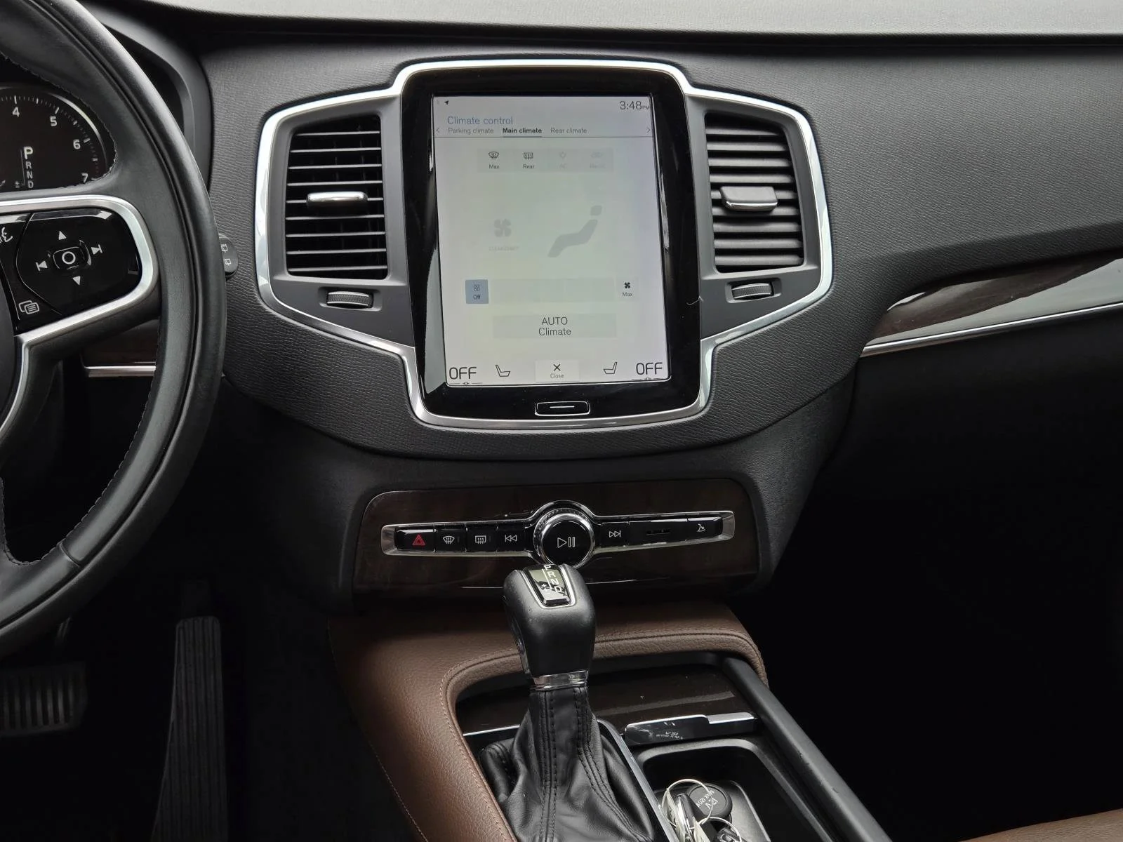 Used 2019 Gray Metallic Volvo Momentum image 38