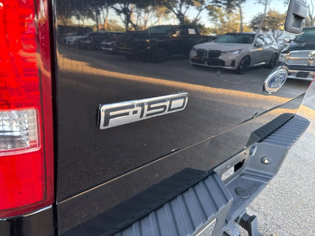 Used 2005 Black Ford XLT image 12