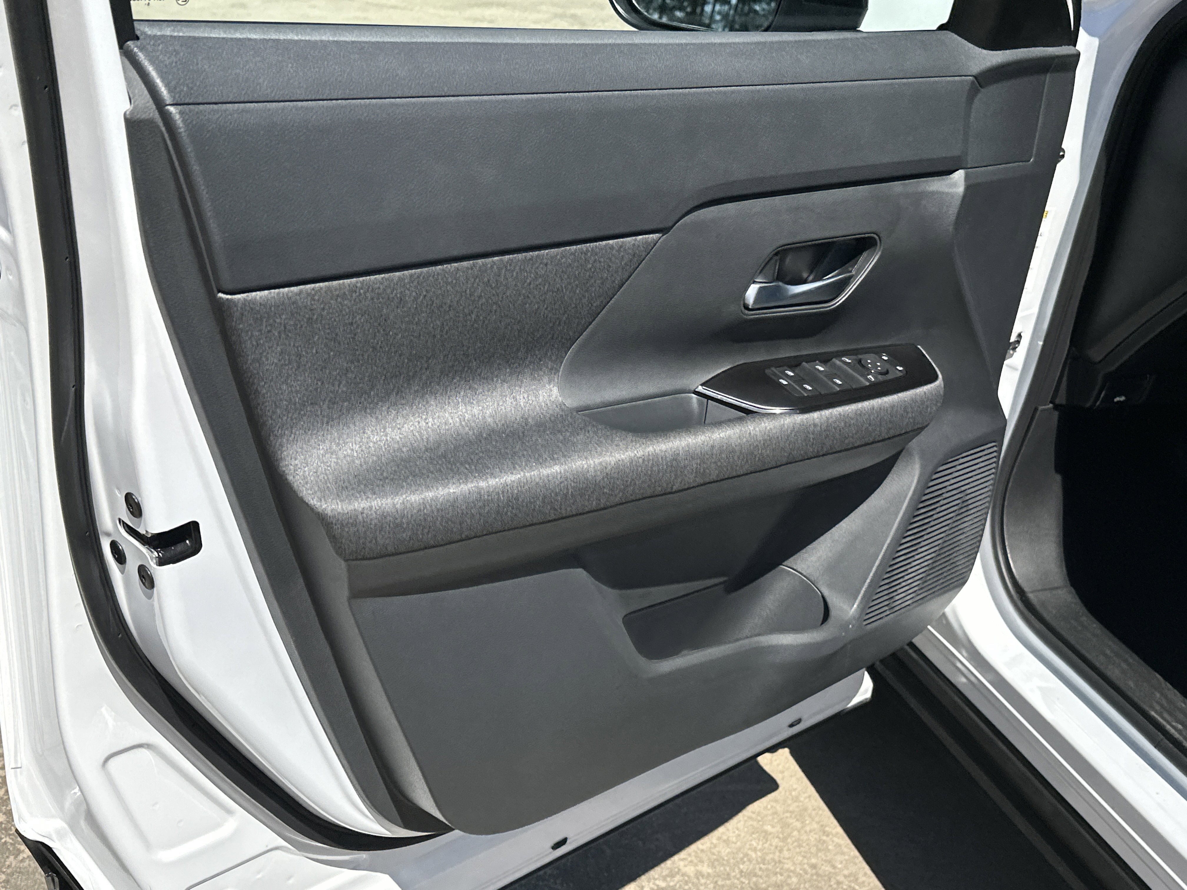 New 2026 Aspen White Tricoat Nissan SV image 11