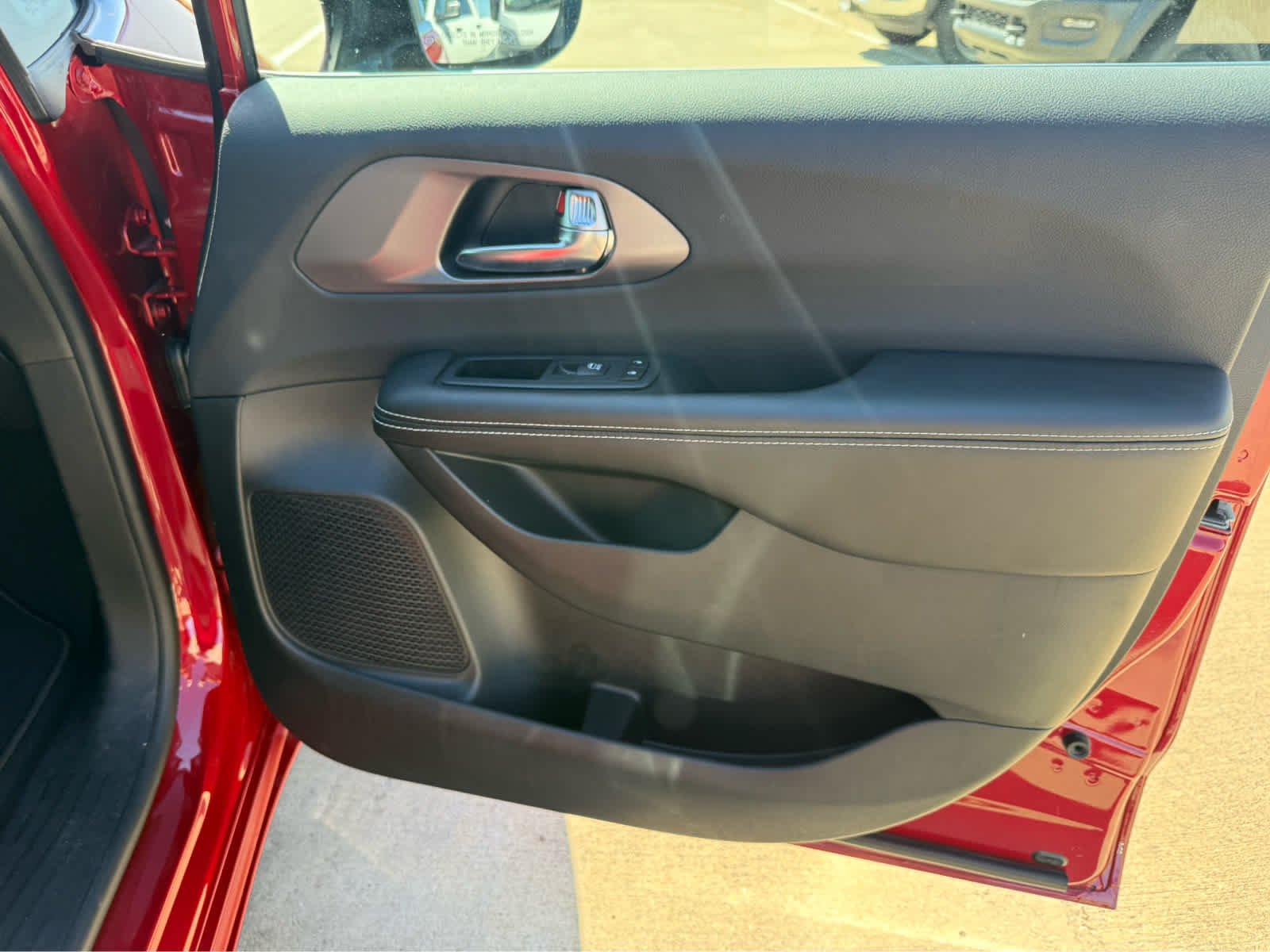 Used 2026 Red Hot Pearlcoat Chrysler Select image 19
