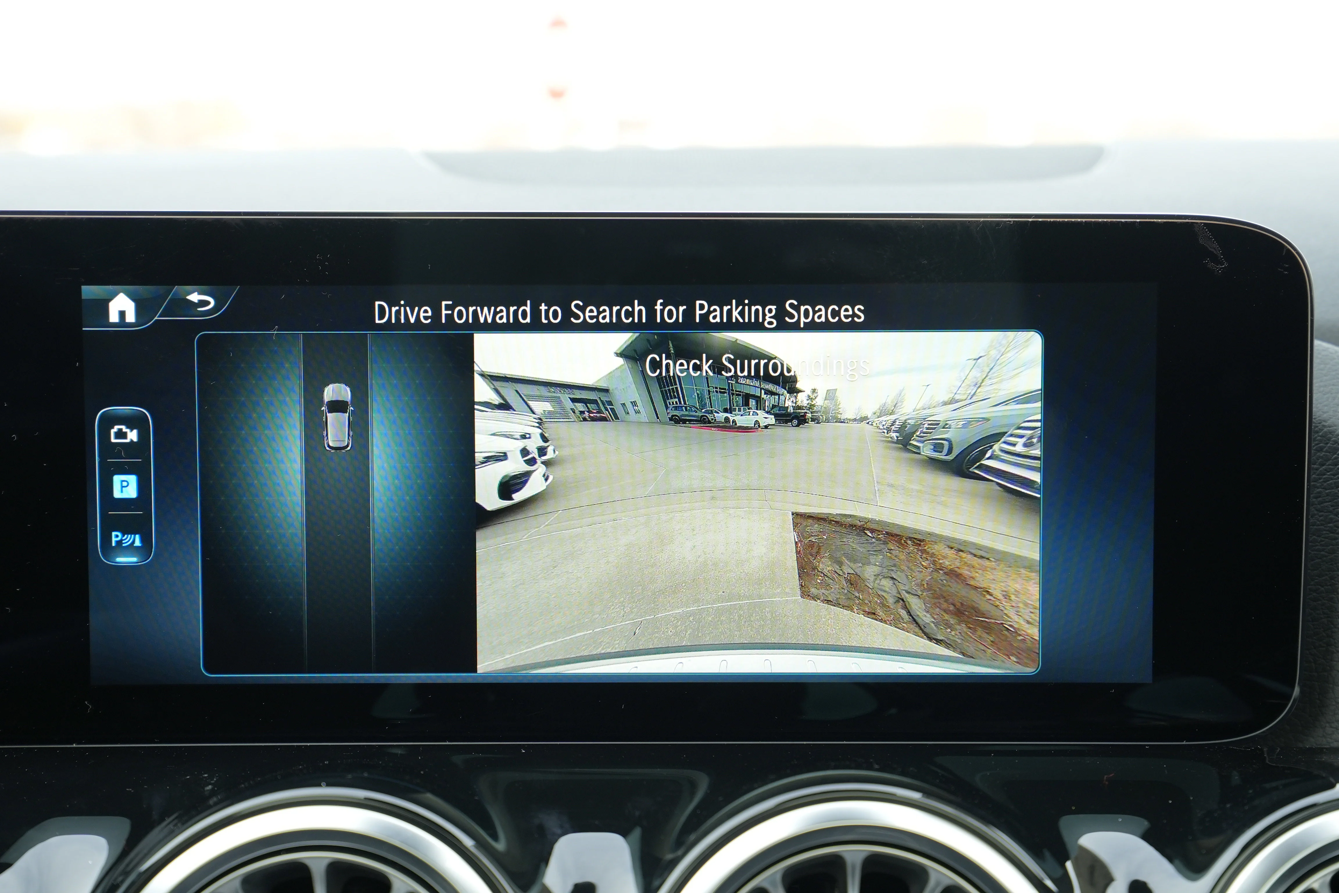 Used 2026 Gray Mercedes-Benz GLA 250 image 28