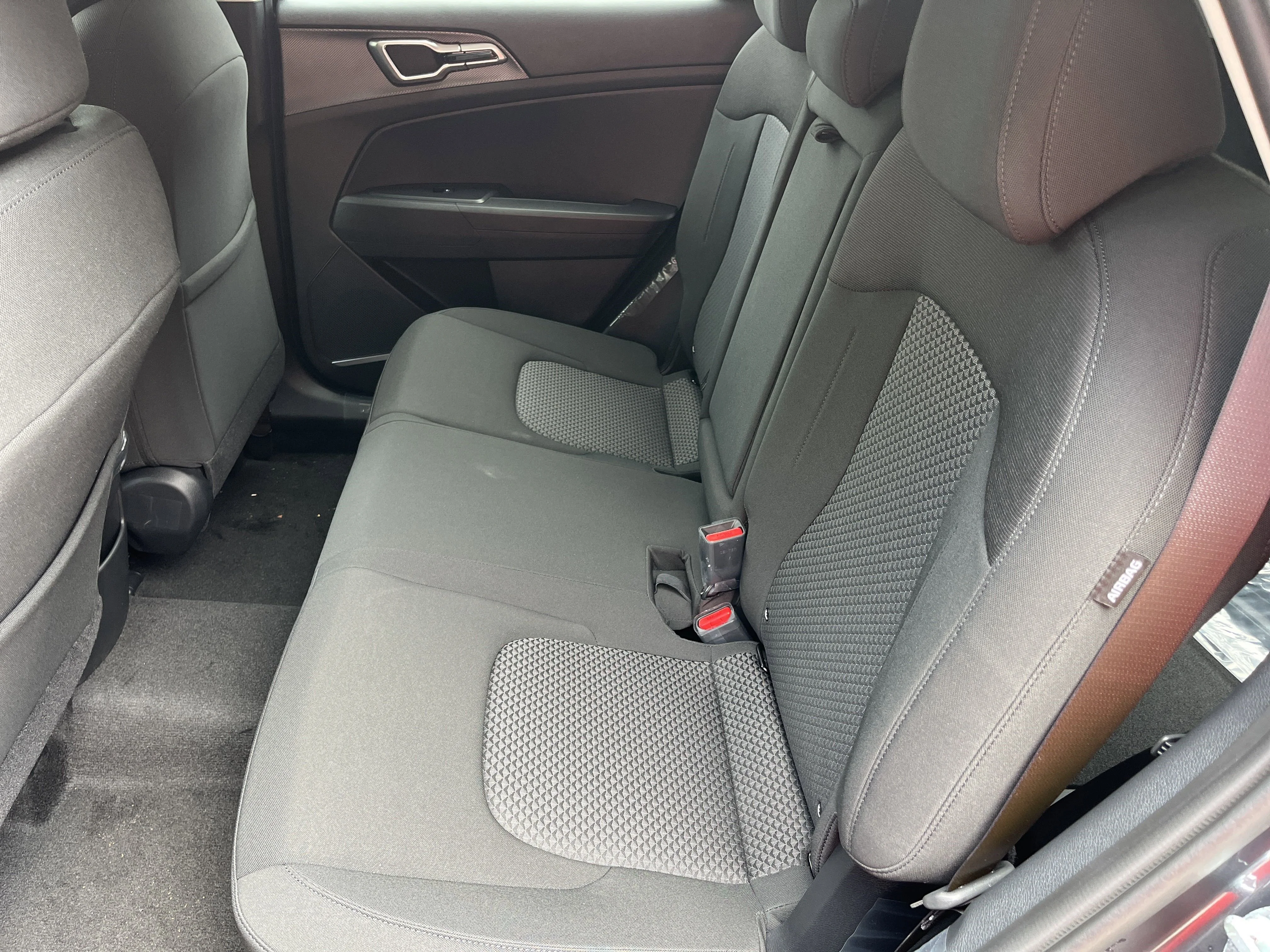 2025 Kia Sportage LX Hybrid - Photo 17