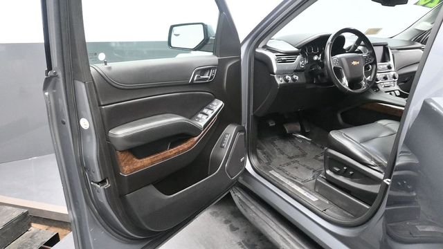 Used 2020 Gray Chevrolet LT image 32