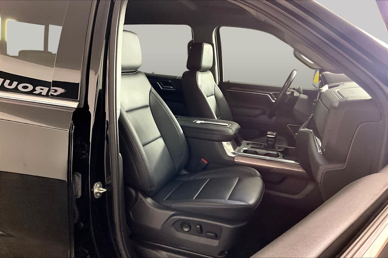 Used 2022 Black Chevrolet LTZ image 9