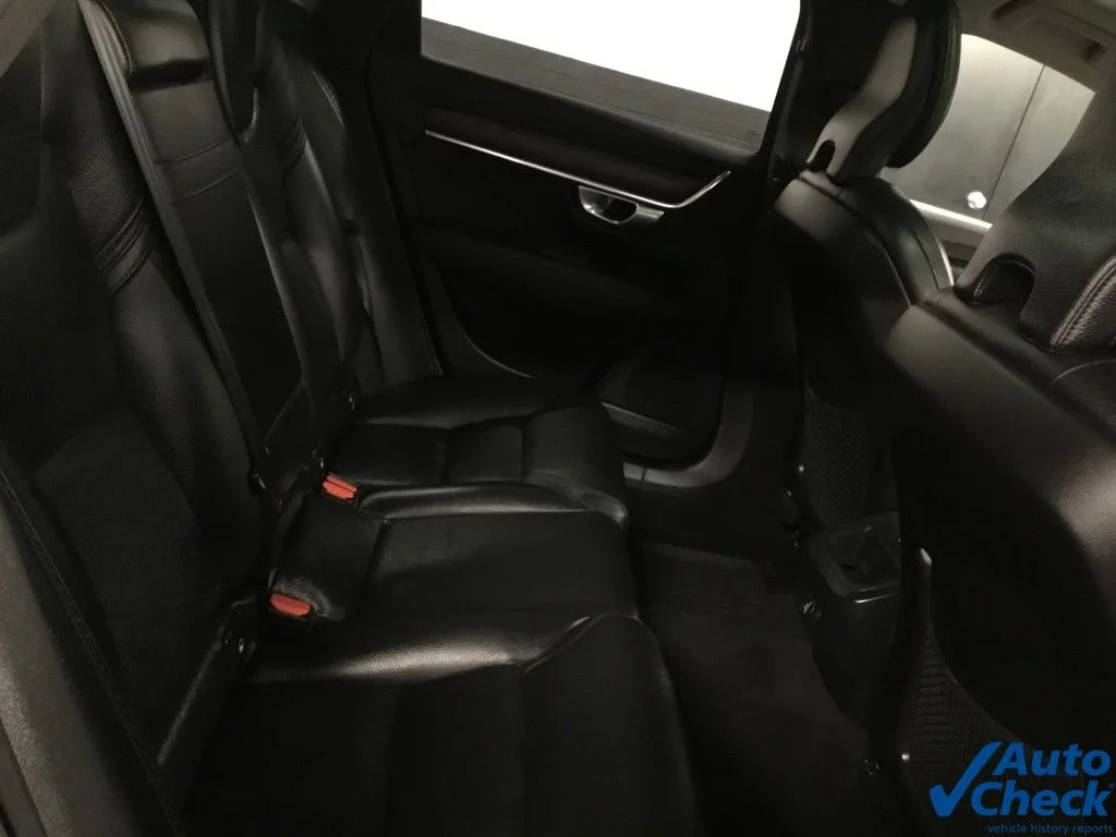 Used 2020 Black Volvo T6 AWD image 32
