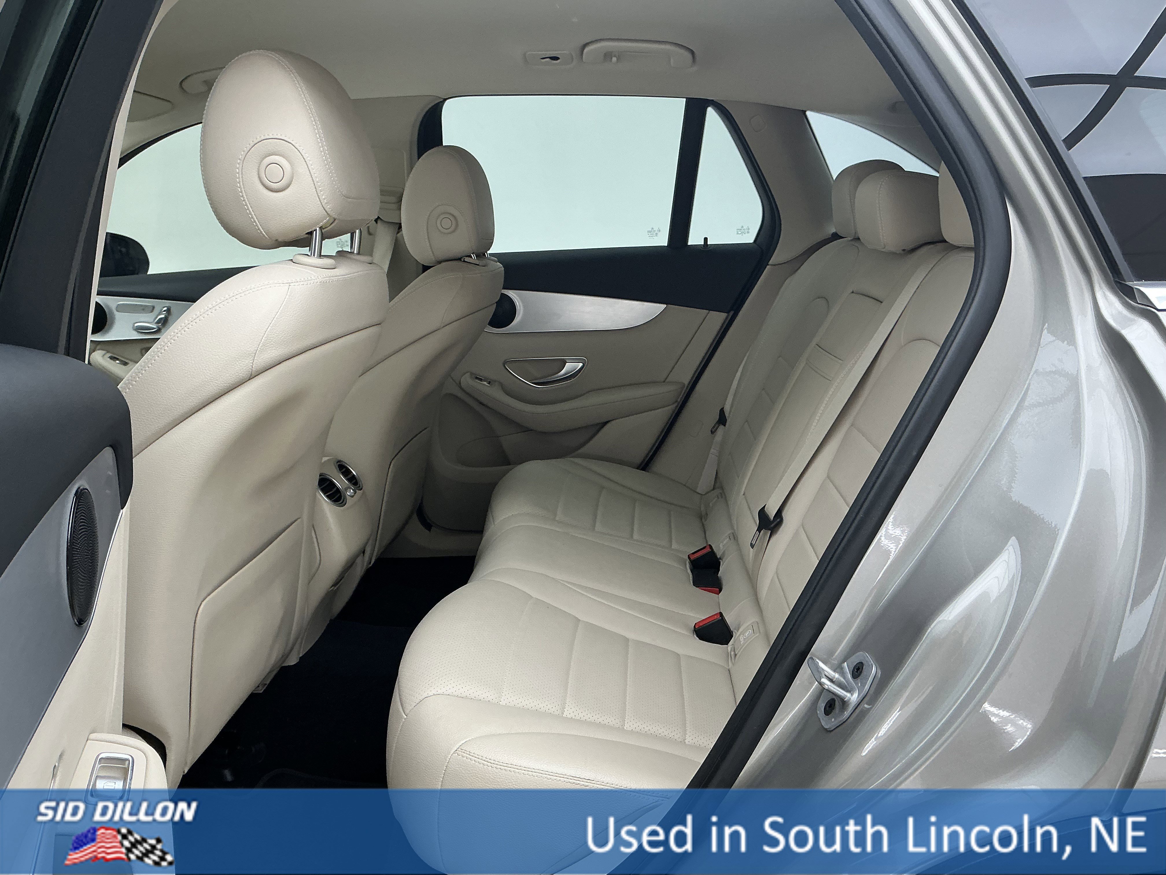 Used 2022 Silver Mercedes-Benz GLC 300 image 19