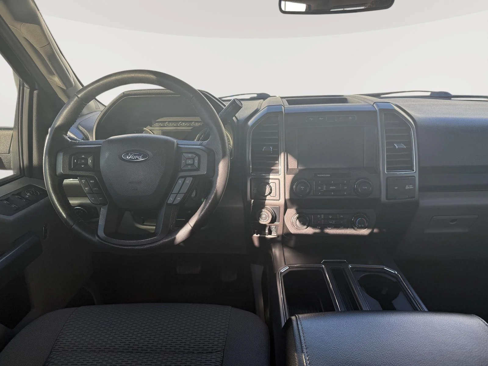 Used 2019 Oxford White Ford XLT image 14