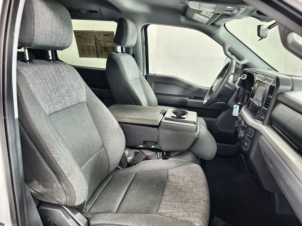 Used 2025 White Ford XLT image 24