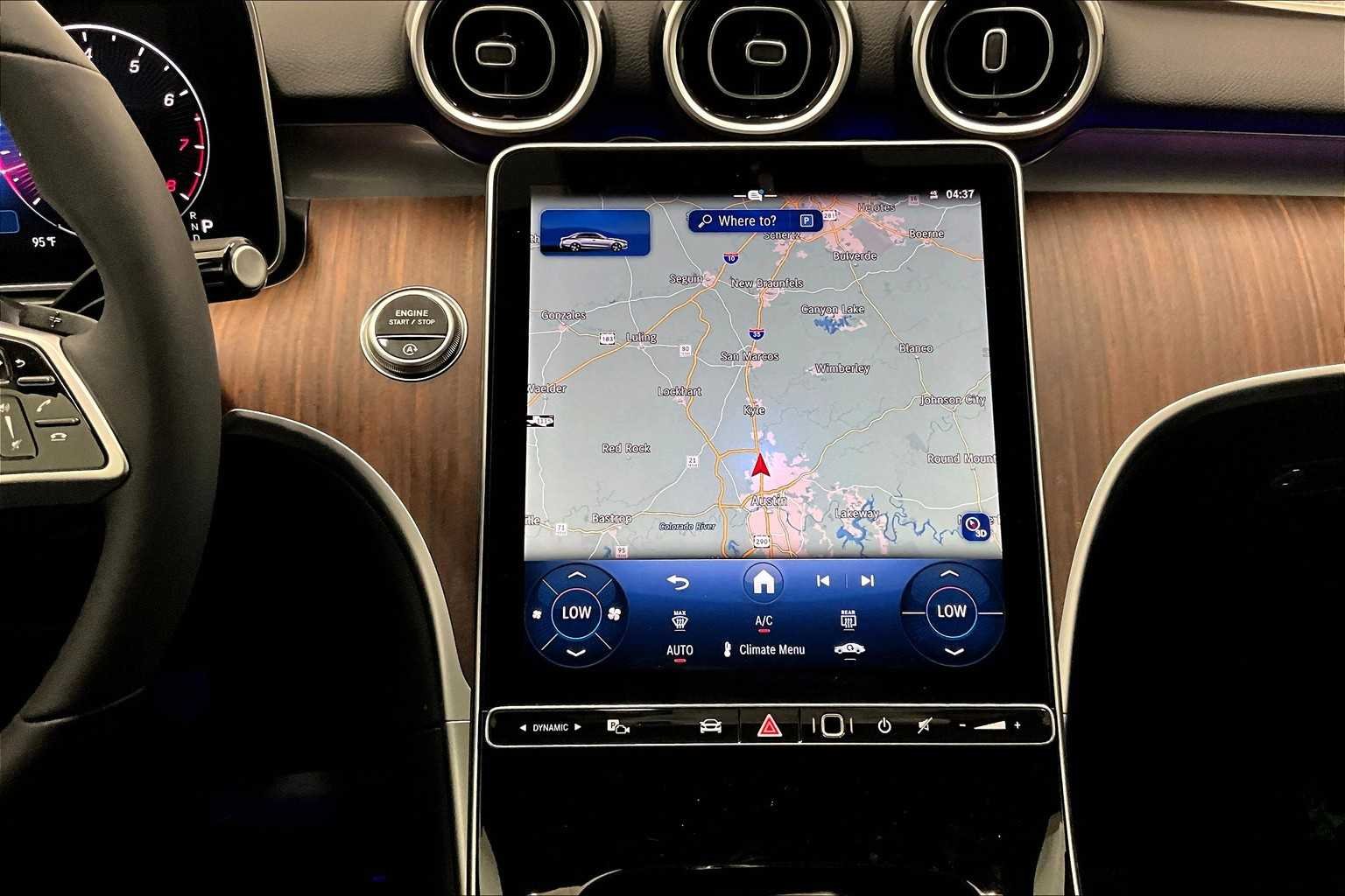 2025 Mercedes-Benz C-Class Sedan C 300 - Photo 18