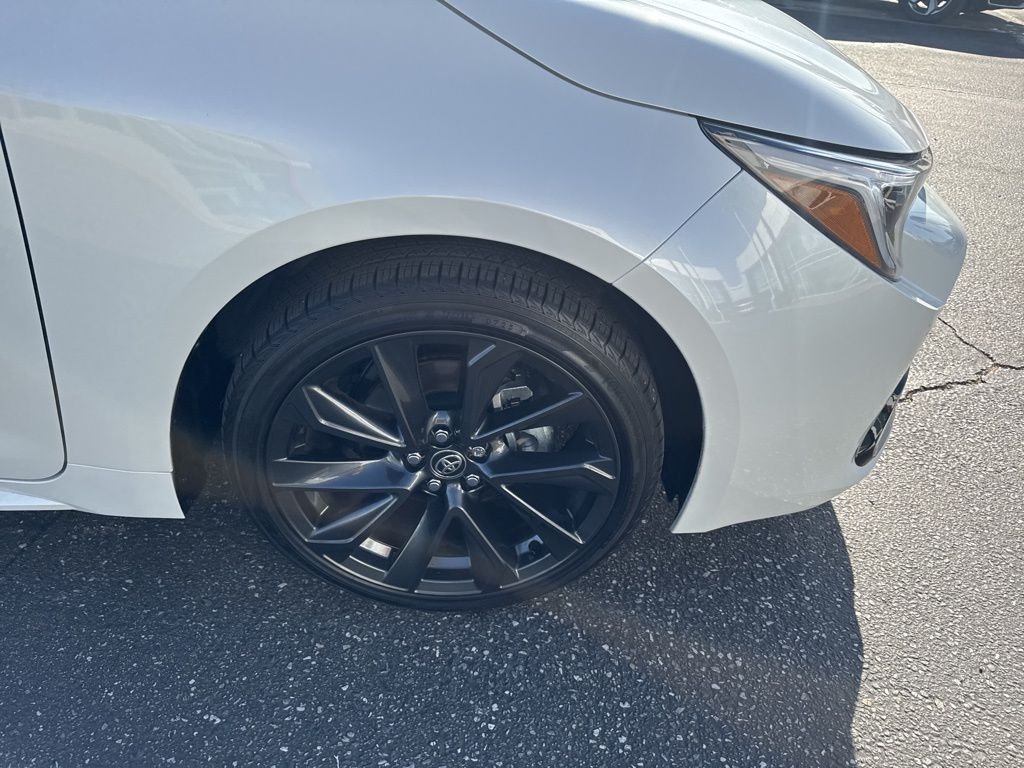 2025 Toyota Corolla Hatchback XSE - Photo 20