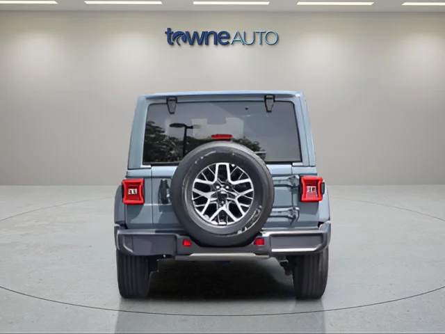 Used 2024 Gray Jeep Sahara image 6