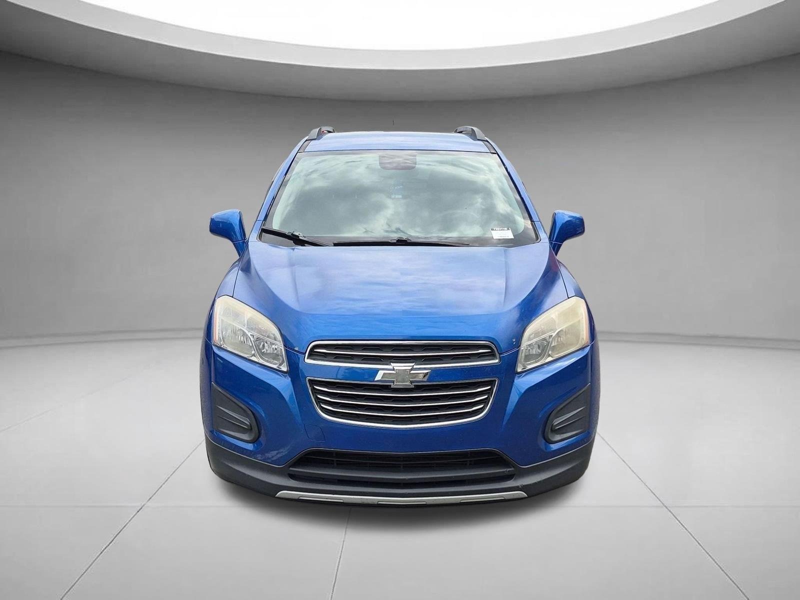 Used 2015 Brilliant Blue Metallic Chevrolet LT image 8
