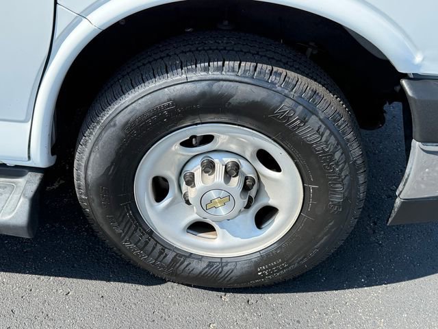 Used 2023 Summit White Chevrolet 1LT image 30