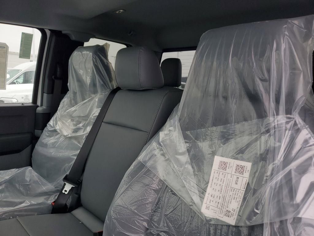 New 2026 Oxford White Ford F-450® XL image 7