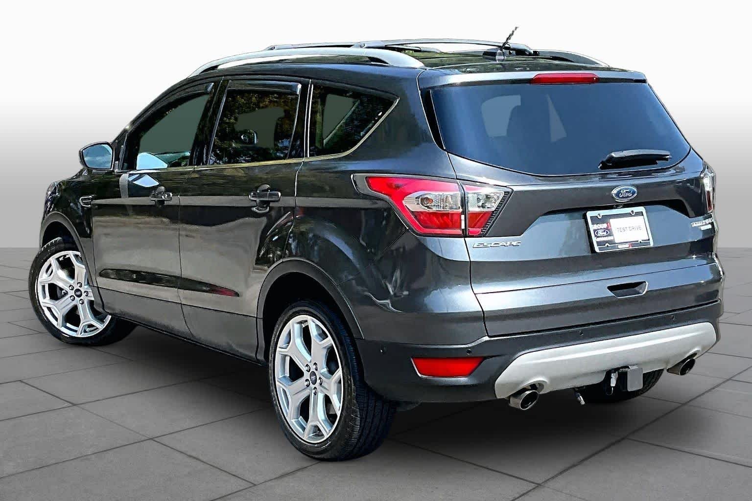 Used 2017 Magnetic Ford Titanium image 12