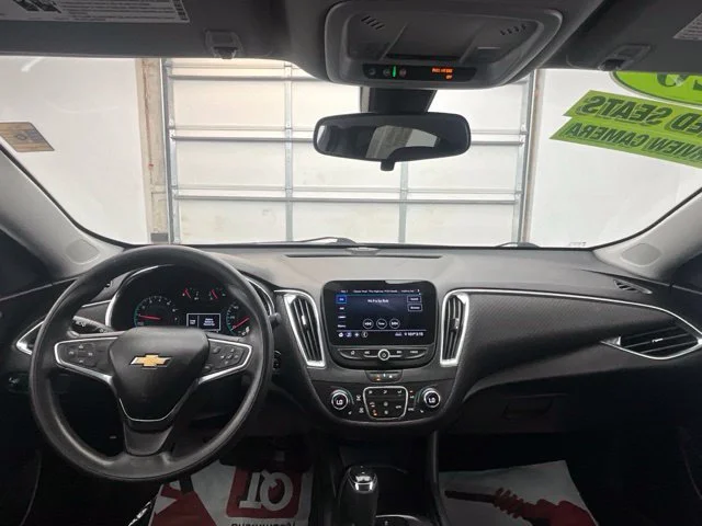 Used 2020 Gray Chevrolet LT image 3