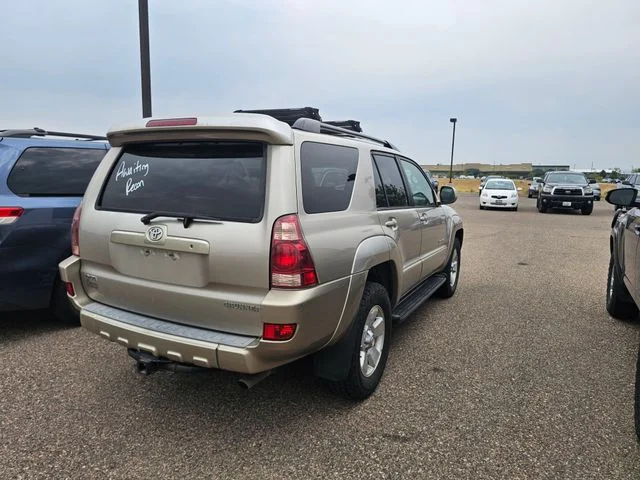 Used 2005 Dorado Gold Pearl Toyota Limited image 8