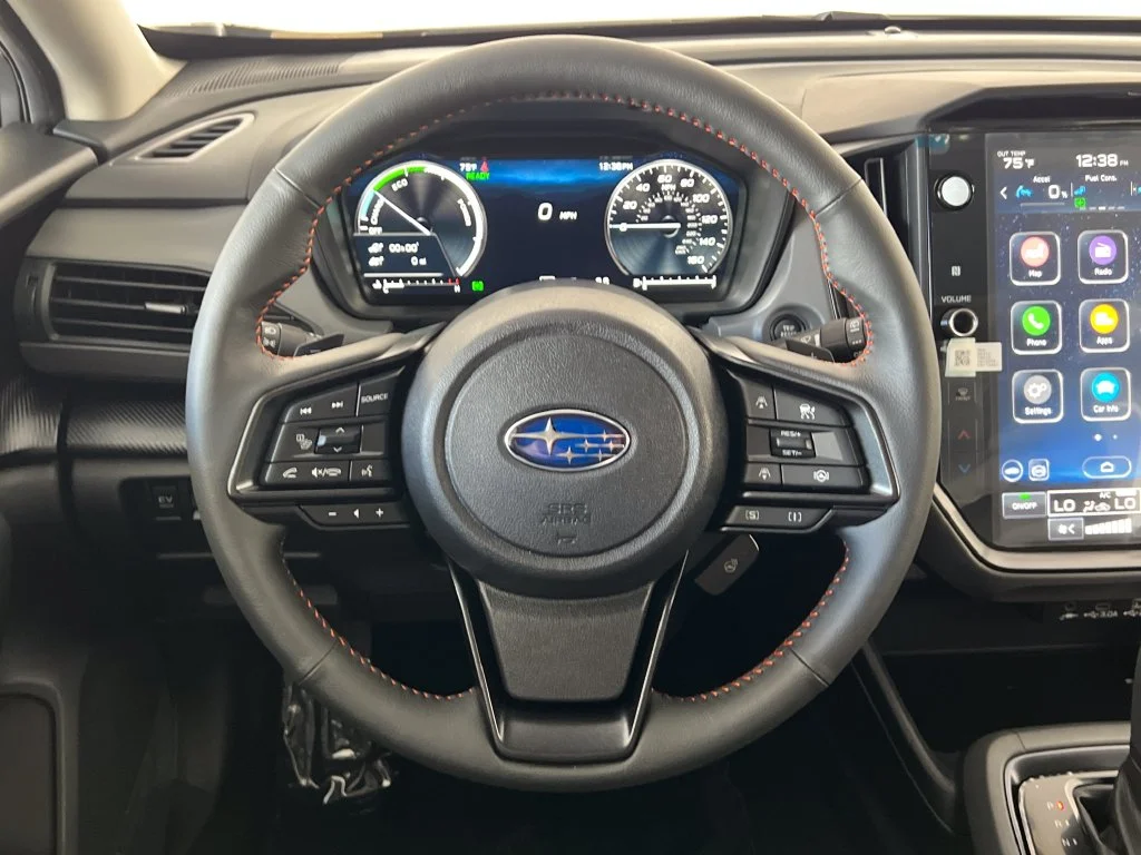 New 2026 CRYSTAL WHITE PEARL Subaru Limited Hybrid image 17