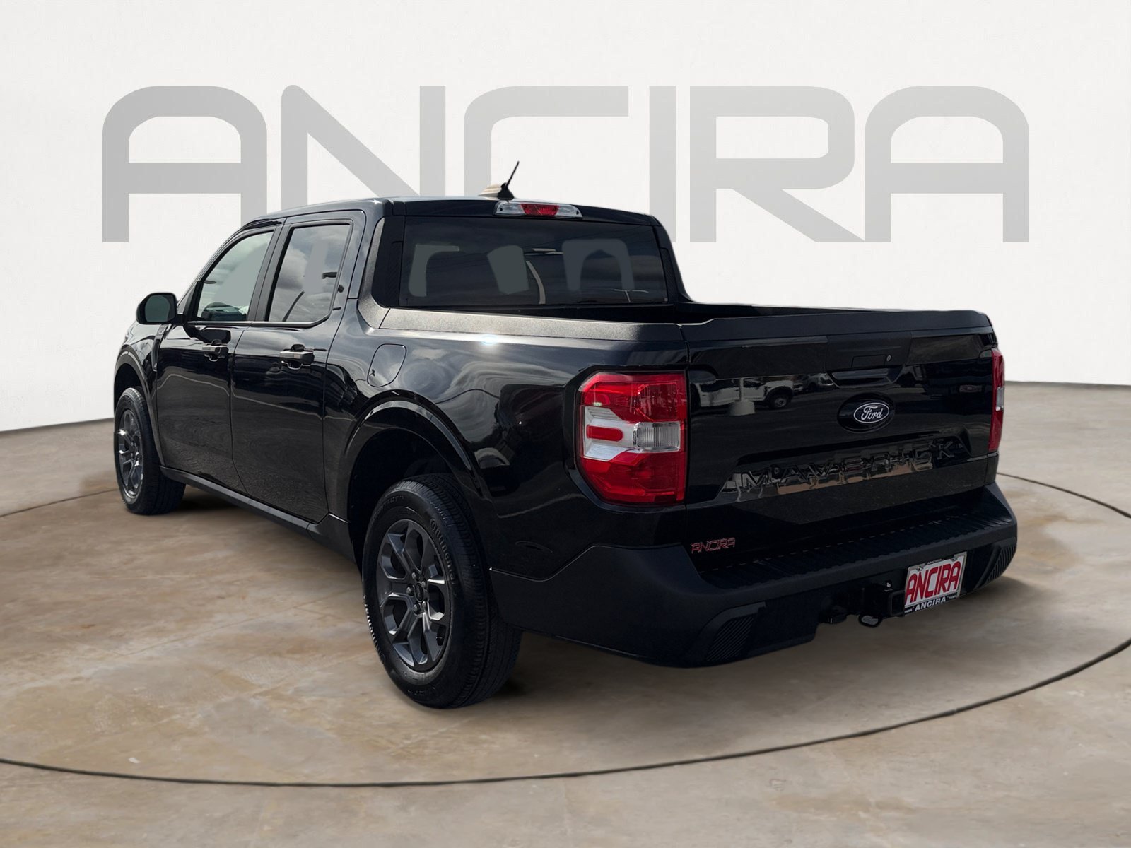 Used 2026 Shadow Black Ford XLT image 5