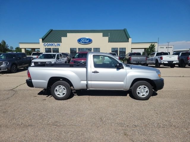 Used 2011 Silver Toyota Base image 13