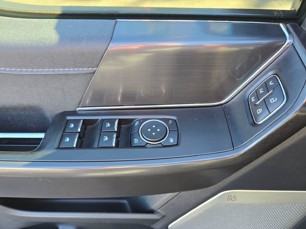 Used 2024 Gray Metallic Ford Lariat image 24