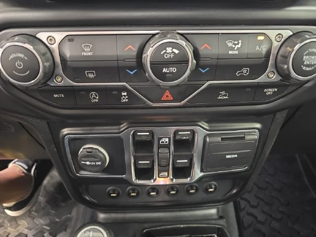 Used 2022 Bright White Clearcoat Jeep Willys image 27