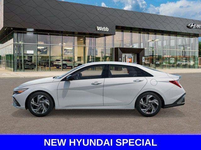 New 2026 White Hyundai SEL Sport image 3
