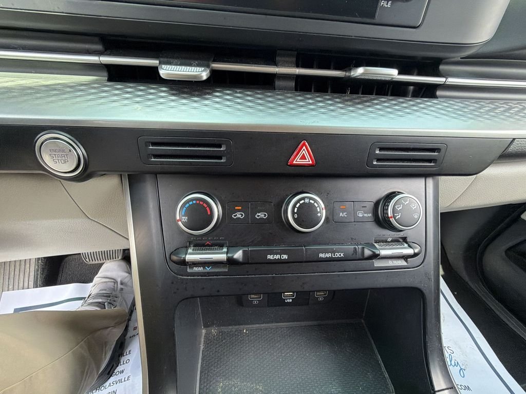 Used 2024 Black Kia LX image 24
