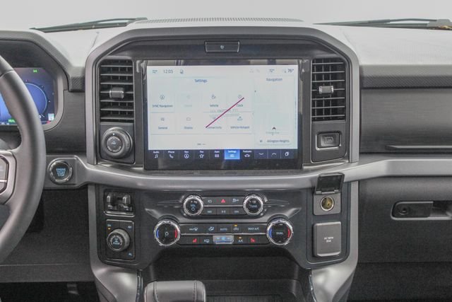 New 2026 Oxford White Ford XLT image 21