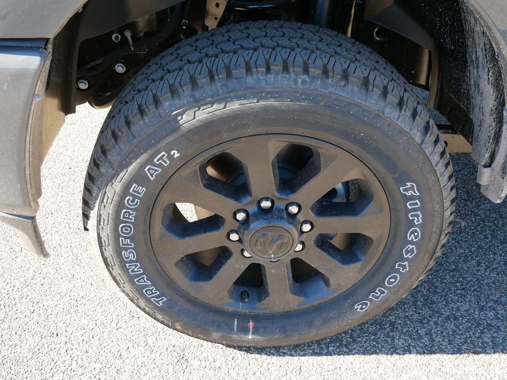New 2026 Ceramic Gray Clear-Coat Exterior Paint Ram Laramie image 22