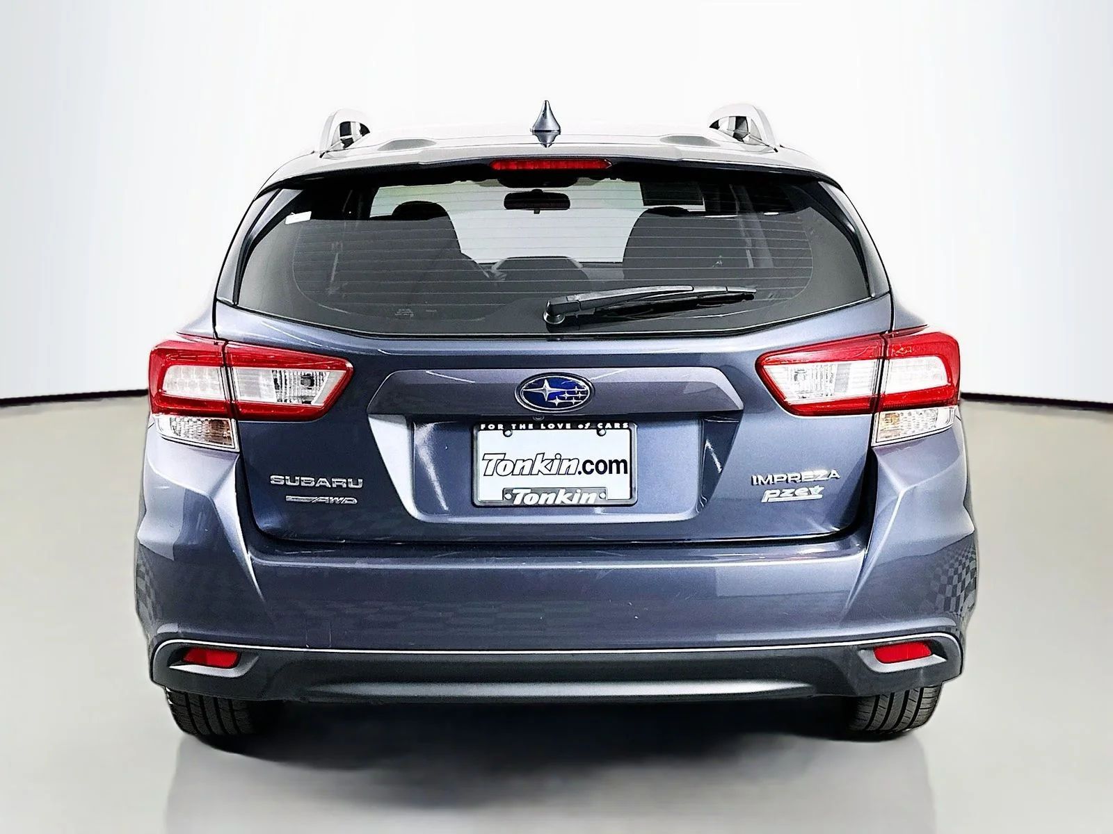 Used 2017 Carbide Gray Metallic Subaru 2.0i Premium image 6