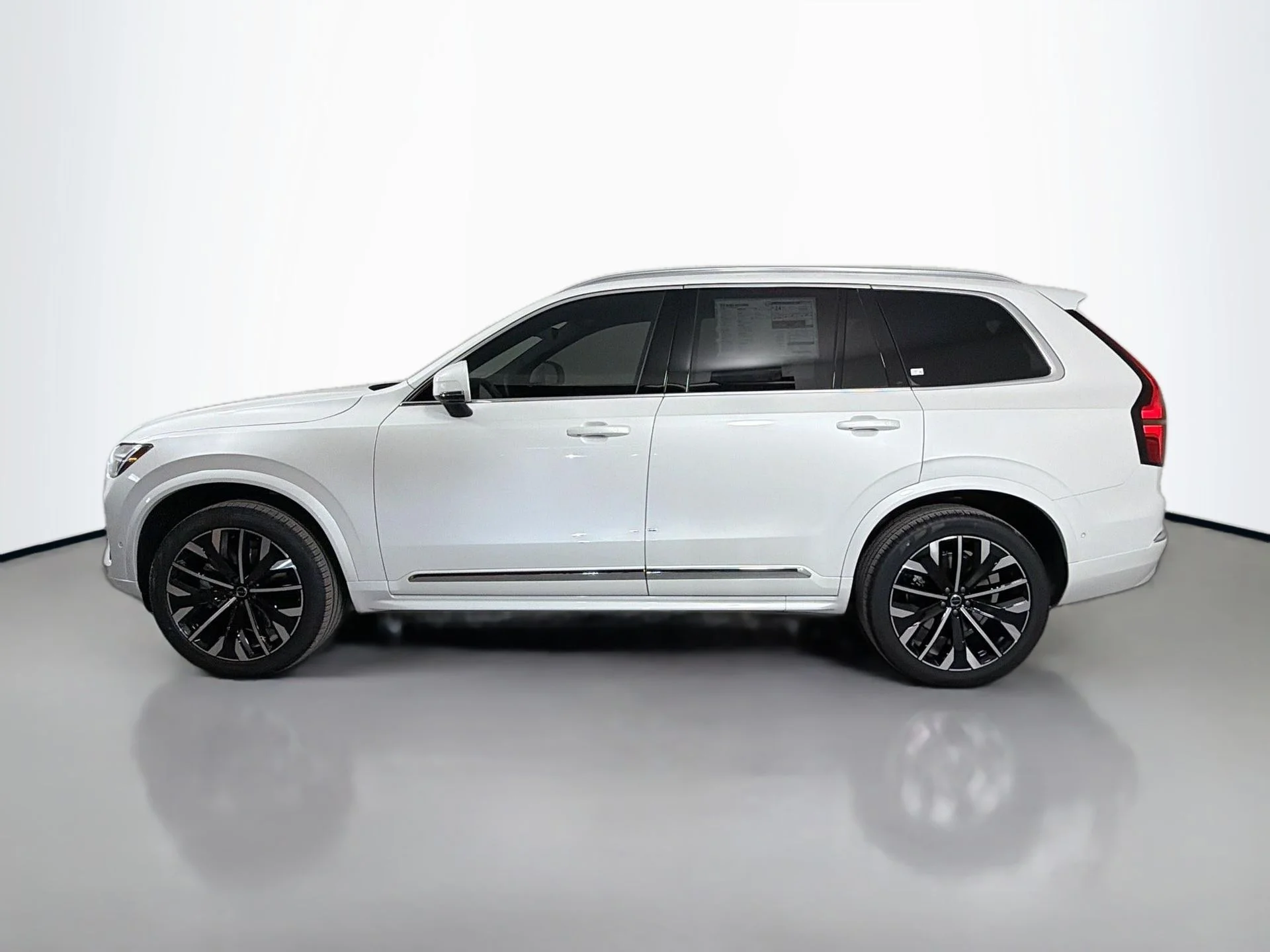 New 2026 Crystal White Volvo Plus image 8