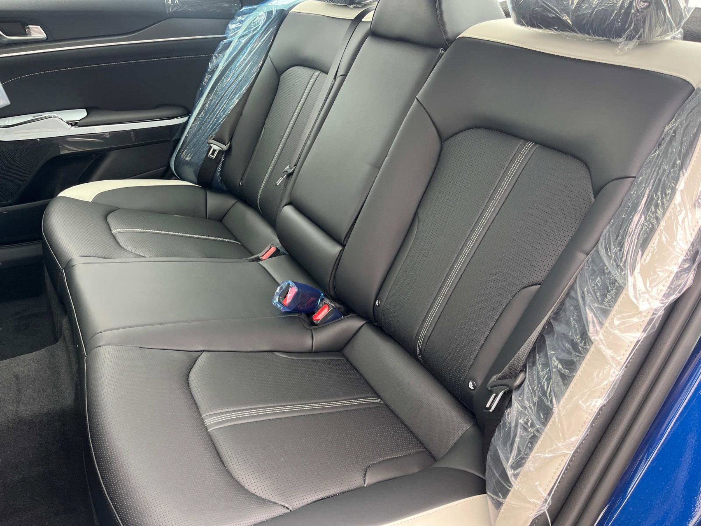 New 2025 Yacht Blue Kia GT-Line image 17