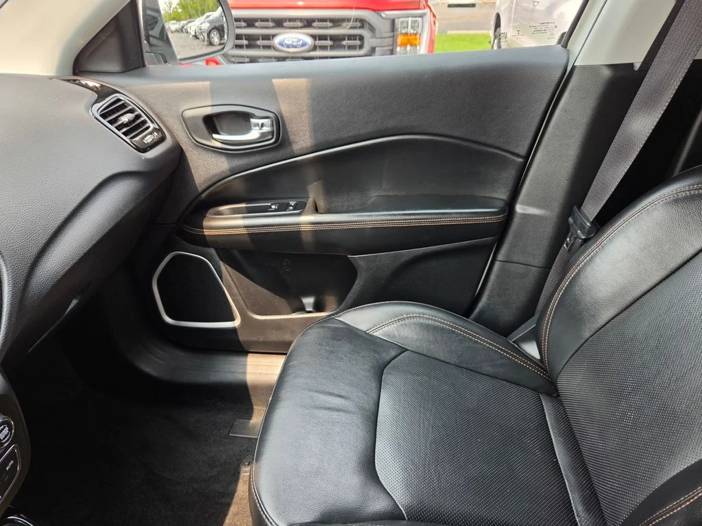 Used 2019 White Clearcoat Jeep Limited image 12