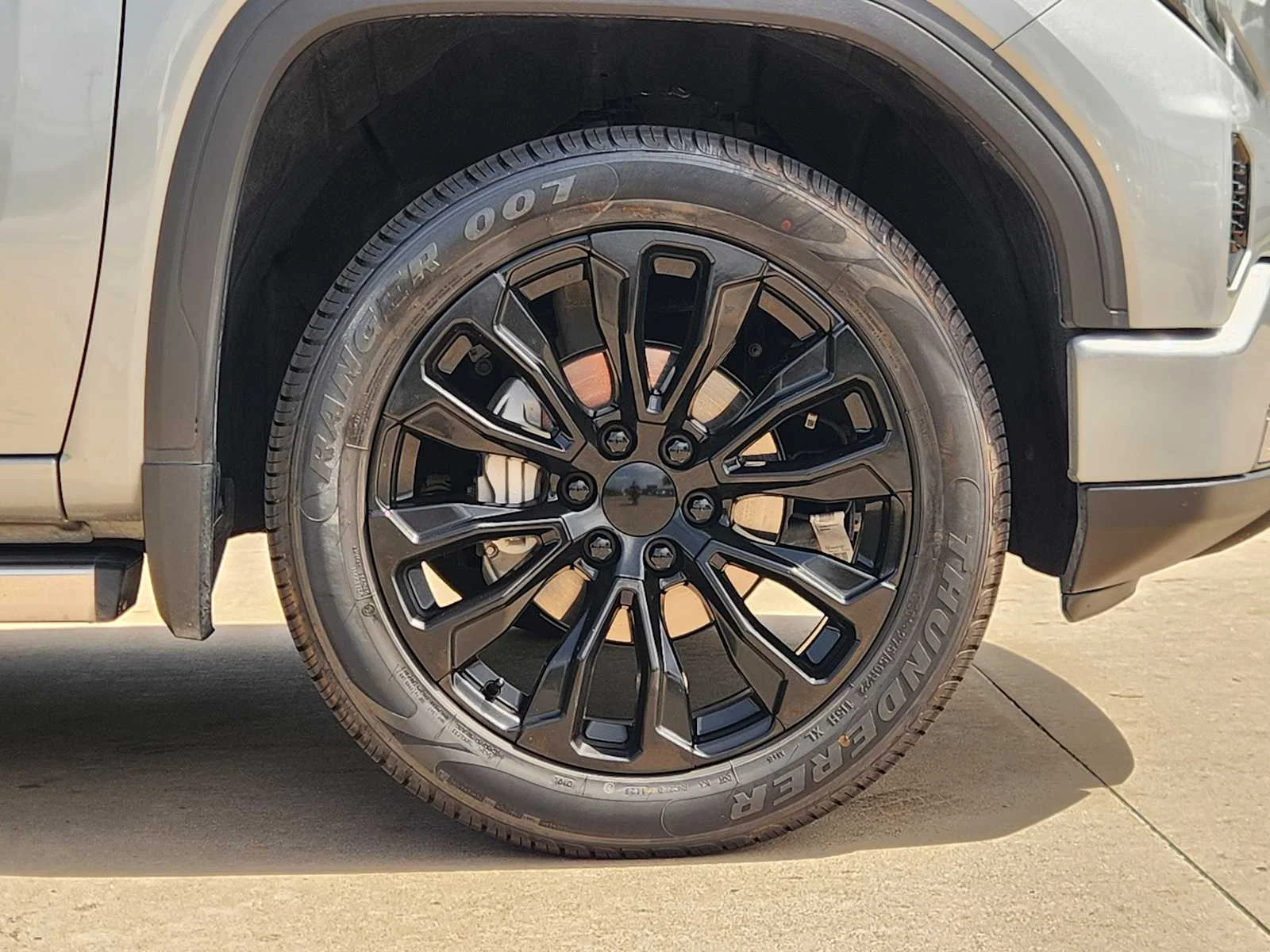 Used 2025 Sterling Metallic GMC Denali Ultimate image 9