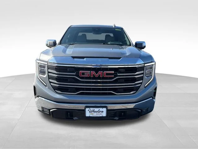 Used 2023 STERLING METALLIC GMC SLT image 10
