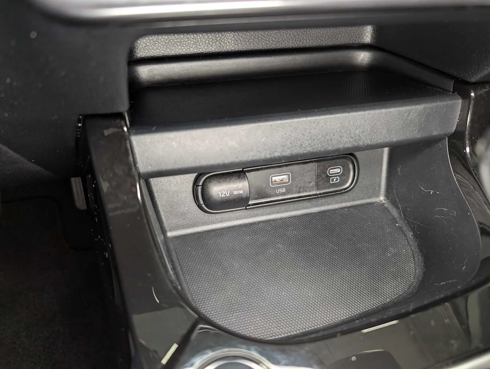 Used 2024 Gravity Gray Kia S image 30