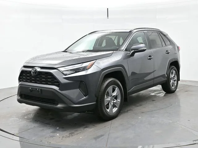 Used 2022 Magnetic Gray Met Toyota XLE image 3