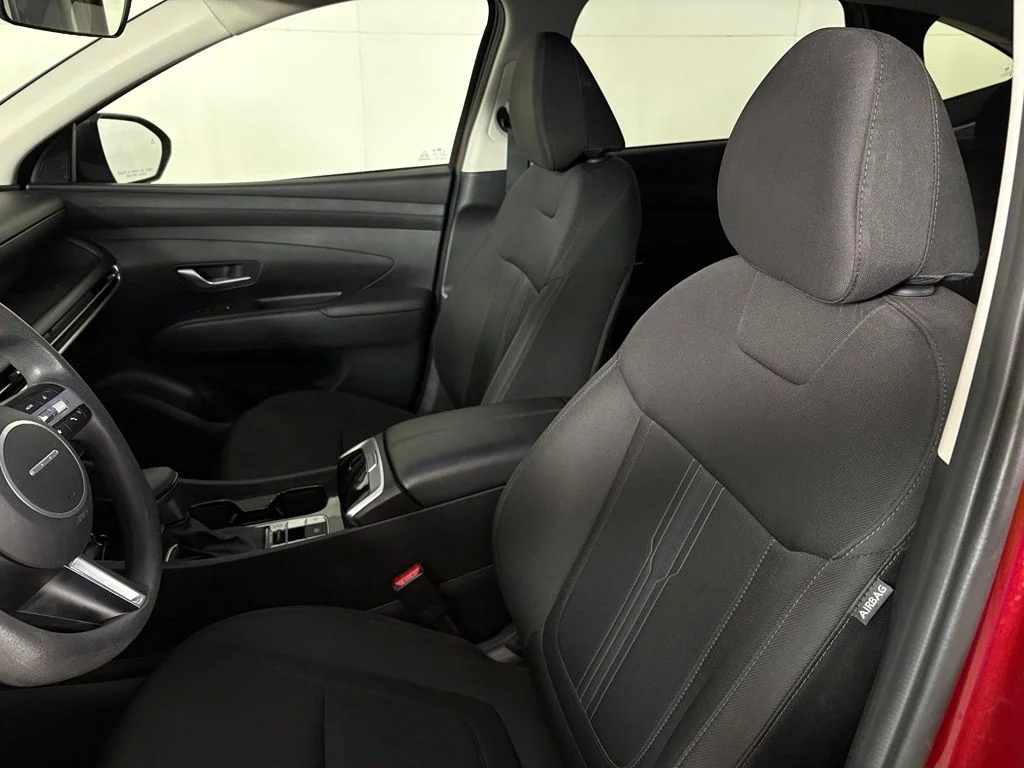 Used 2025 Red Hyundai SEL image 18