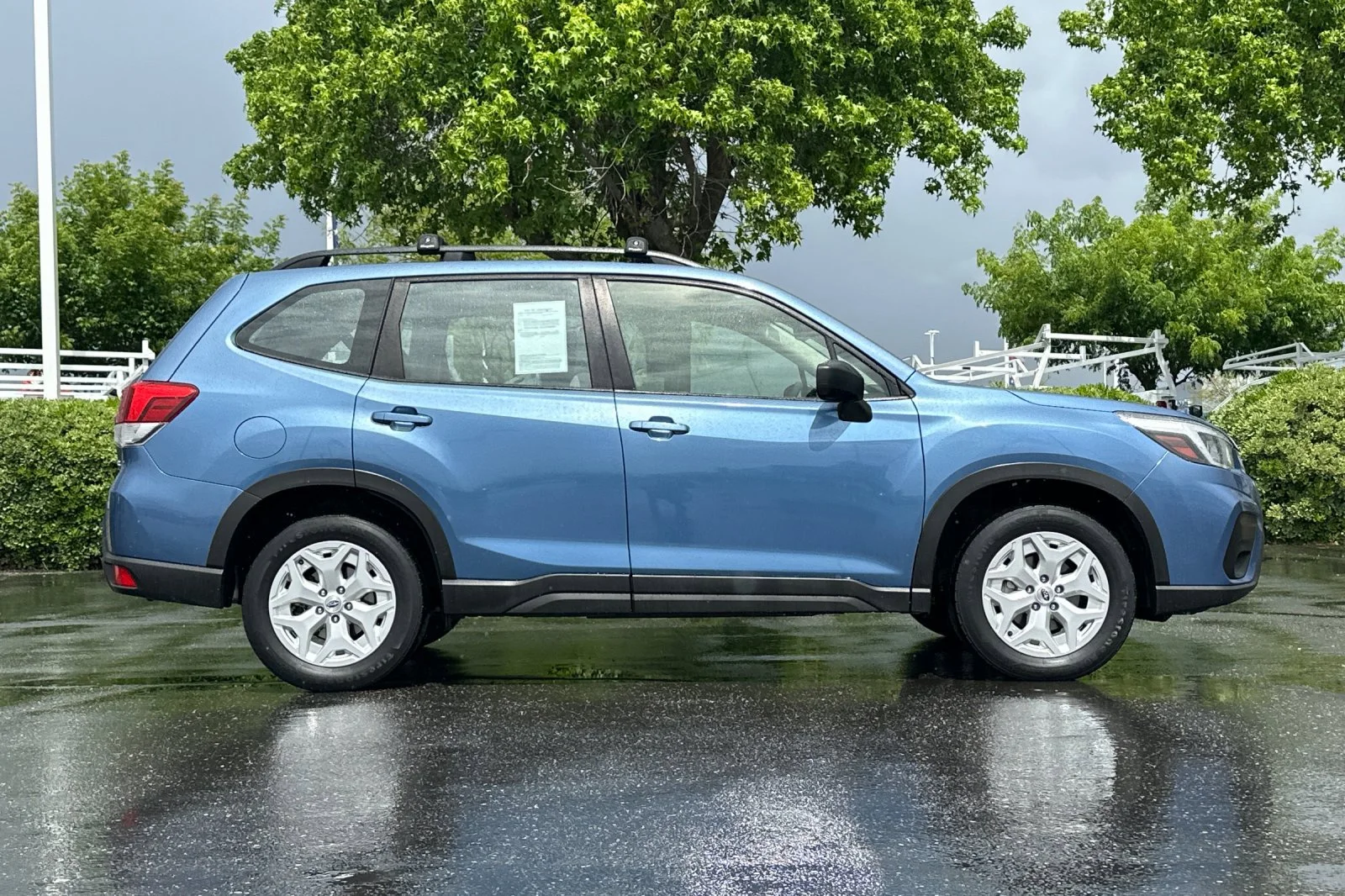 Used 2019 Horizon Blue Pearl Subaru Base image 3