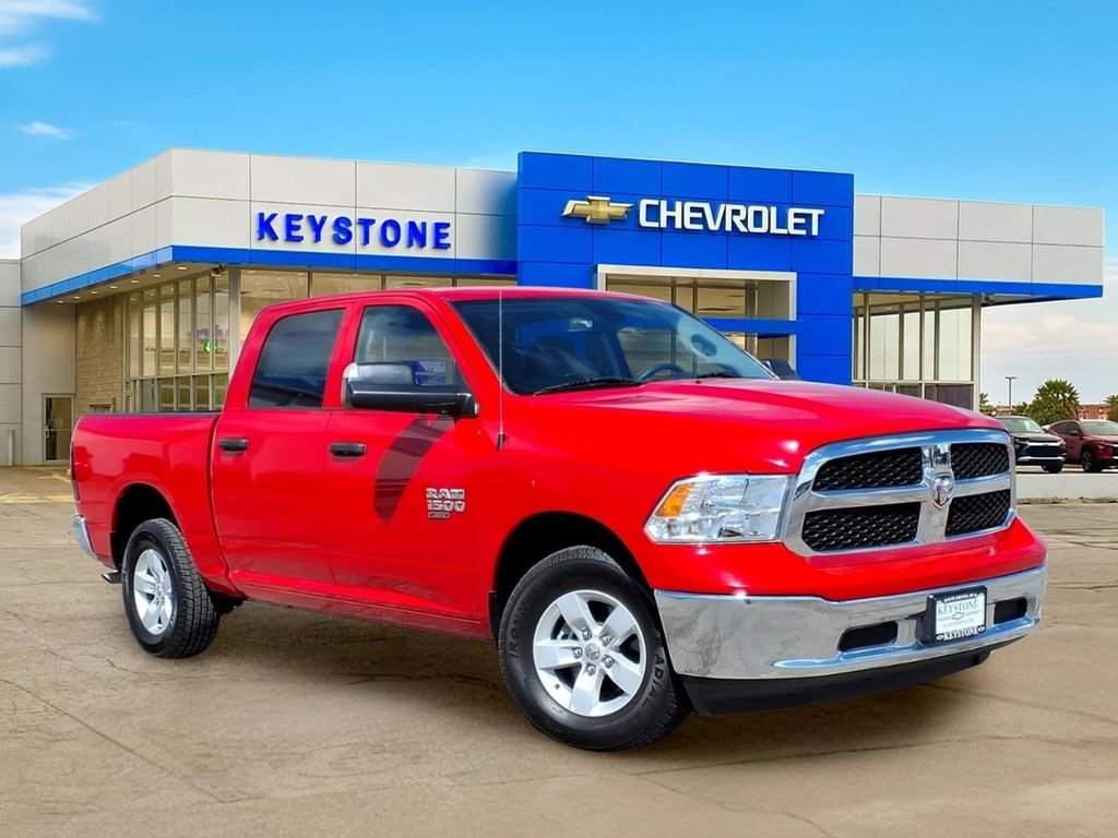 2023 RAM 1500 Classic SLT 4x4 Crew Cab 5'7's photo