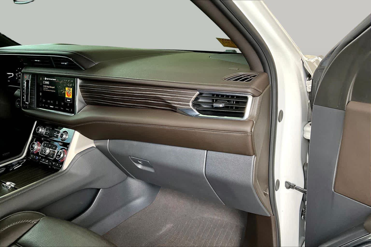 Certified Used 2023 White Frost Tricoat GMC Denali image 19