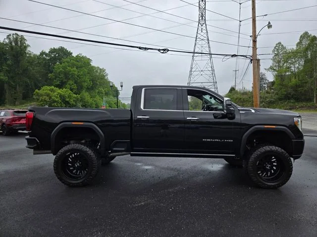 Used 2023 Black GMC Denali image 9