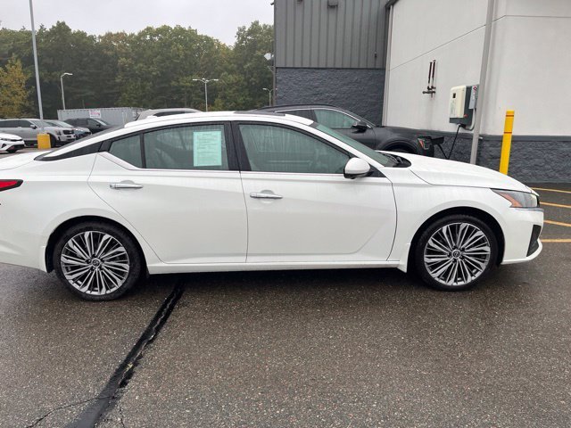 Certified Used 2023 White Nissan SL image 2