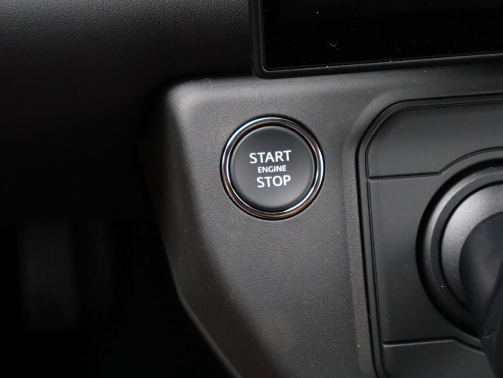 New 2026 Santorini Black LAND ROVER X-Dynamic SE image 26