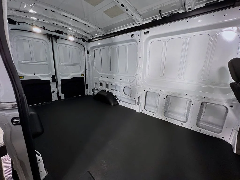 New 2026 Oxford White Ford Base image 15