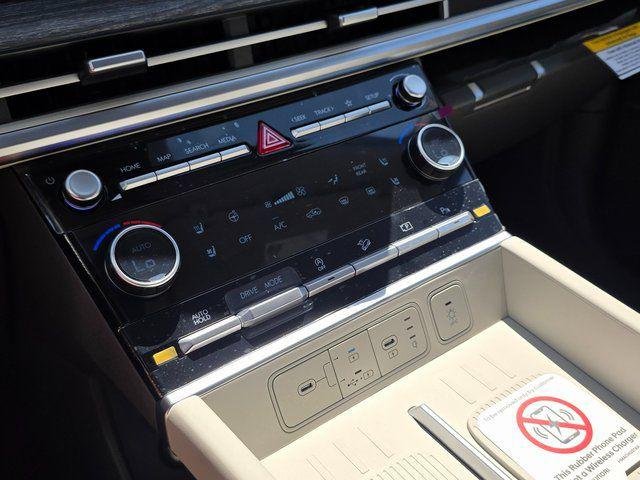 2025 Hyundai Santa Fe Limited - Photo 32