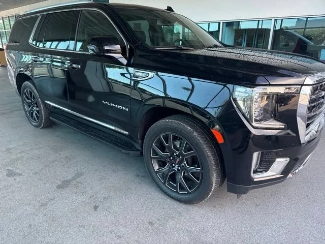 Used 2023 Onyx Black GMC SLT image 5